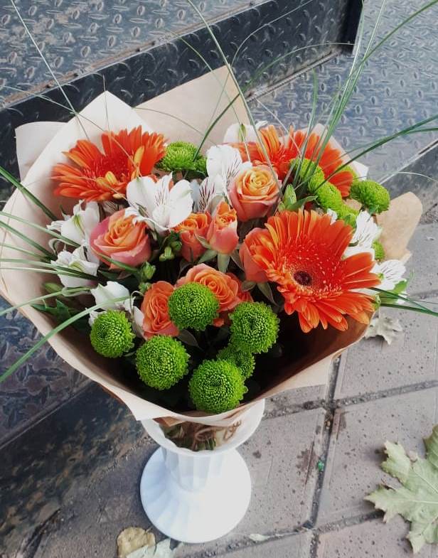 Букет цветов из: Герберы, Хризантемы, Альстромерии и Розы в Углянце