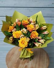 Букет цветов из:  Альстромерии и Розы #REPLACE_PRED# Углянце