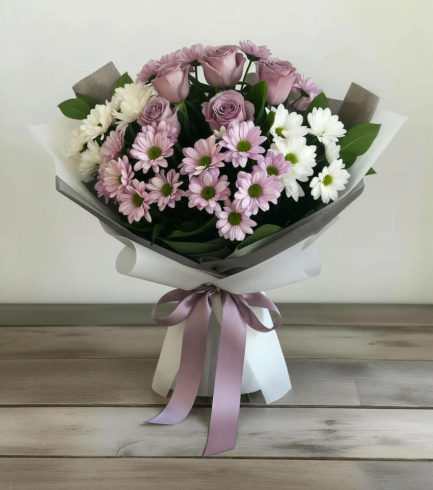Букет цветов из: Хризантемы и Розы в Углянце