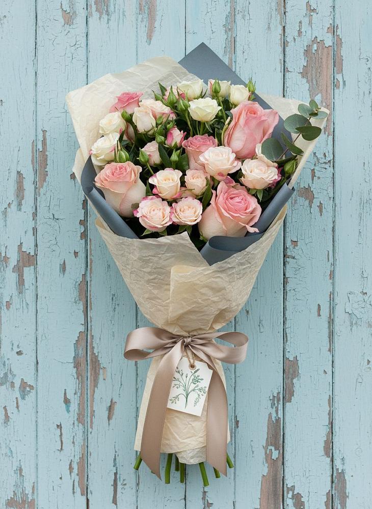 Букет цветов из: Розы в Углянце