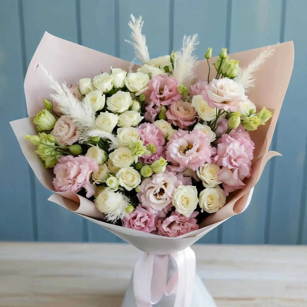 Букет цветов из: Альстромерии и Розы в Углянце