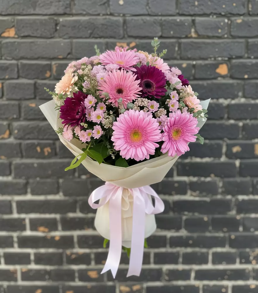 Букет цветов из: Герберы и Хризантемы в Углянце