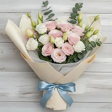 Букет цветов из:  Лизиантусы #REPLACE_PRED# Углянце