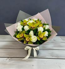 Букет цветов из:  Орхидеи и Розы в Углянце