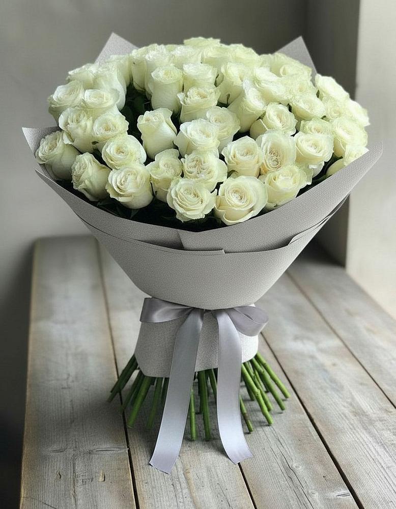 Букет 35 Белых роз в Углянце