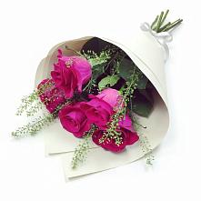 Букет цветов из:  Розы в Углянце