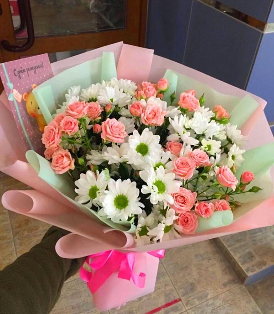 Букет цветов из: Розы и Хризантемы в Углянце