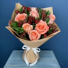 Букет цветов из:  Розы и Альстромерии в Углянце