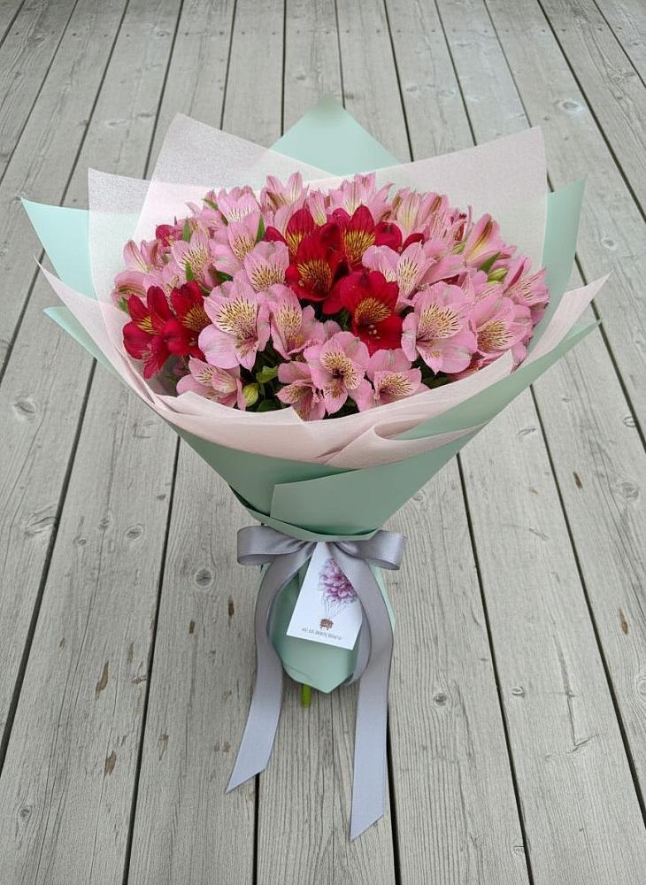 Букет цветов из: Альстромерии в Углянце