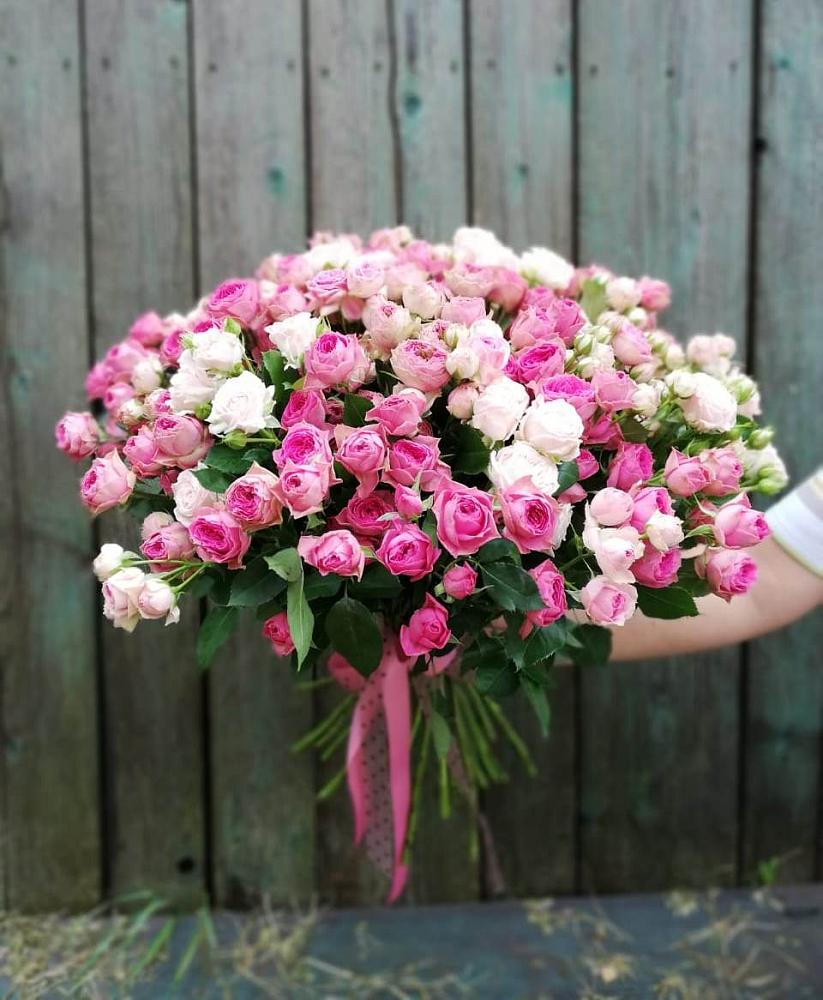 Букет Розовые кустовые розы Натали и Лав Лидия в Углянце