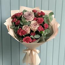 Букет цветов из:  Гвоздики и Розы в Углянце