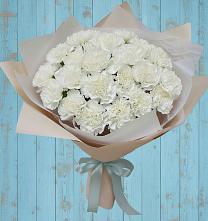 Букет цветов из:  Гвоздики в Углянце