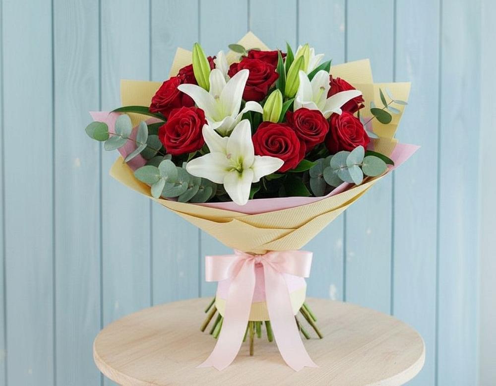 Букет цветов из: Лилии и Розы в Углянце